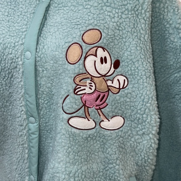 Disney Resort Exclusive NWT Mickey Mouse  Aqua Blue Sherpa Button up Jacket 3XL - Picture 2 of 8